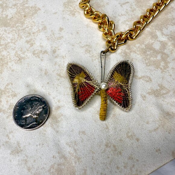 Vintage Reversible Butterfly Thread‑Art Charm Bracelet | Gold‑Tone 7” - Picture 2 of 6